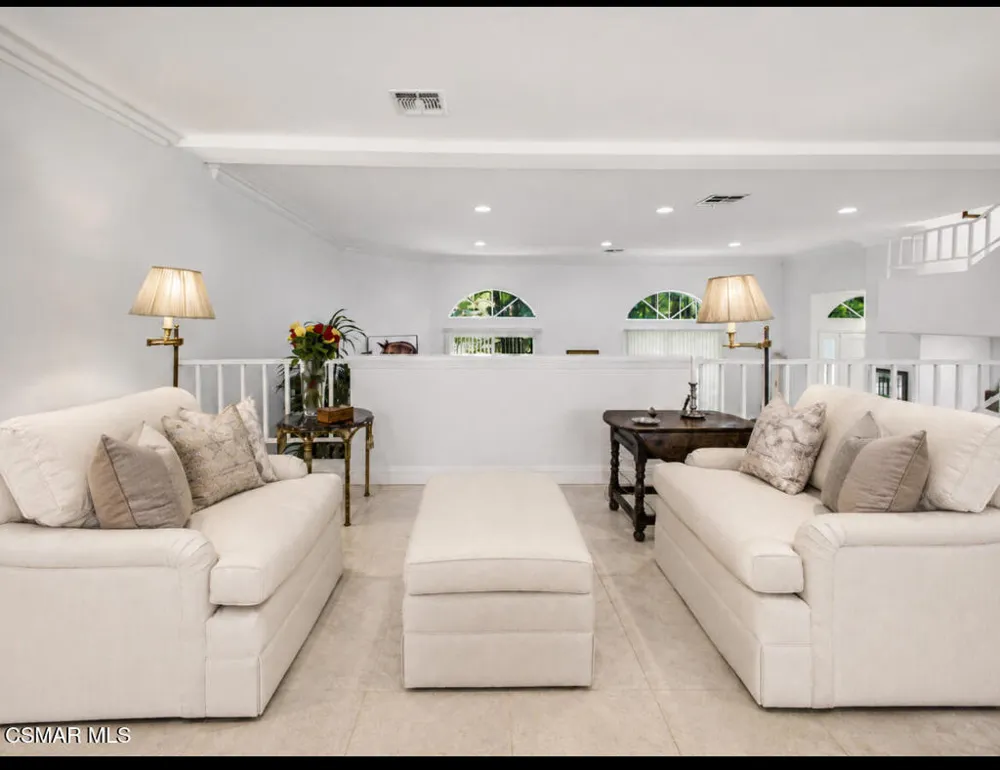5340 Las Virgenes Road #5 Calabasas, CA 91302