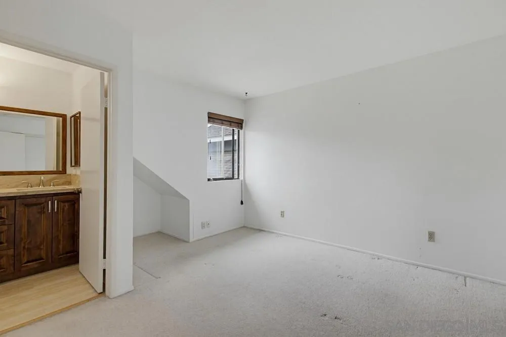 13221 Westmark #28 Poway, CA 92064