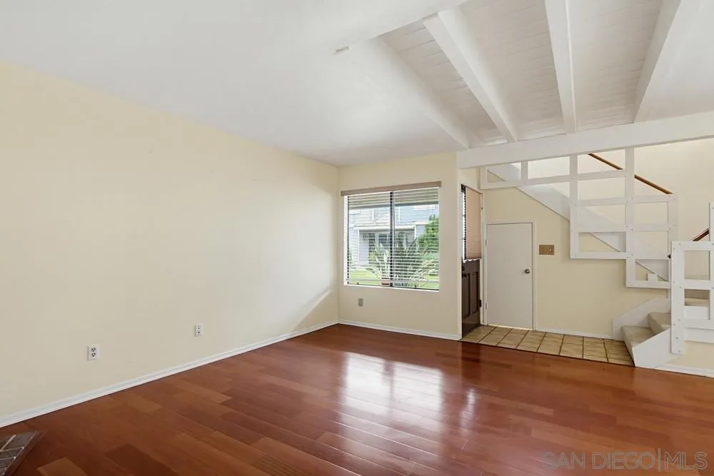 13221 Westmark #28 Poway, CA 92064