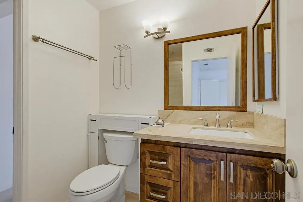 13221 Westmark #28 Poway, CA 92064