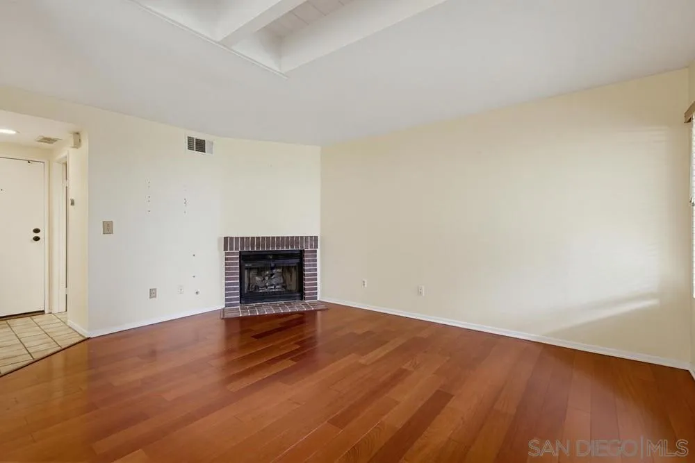 13221 Westmark #28 Poway, CA 92064