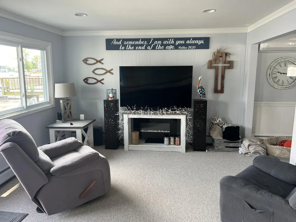 1210 Eagle Lake Drive Kalamazoo, MI 49009