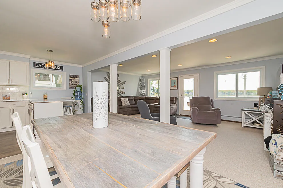 1210 Eagle Lake Drive Kalamazoo, MI 49009