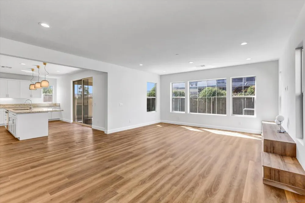 1278 Camino Prado Chula Vista, CA 91913
