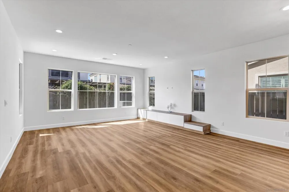 1278 Camino Prado Chula Vista, CA 91913