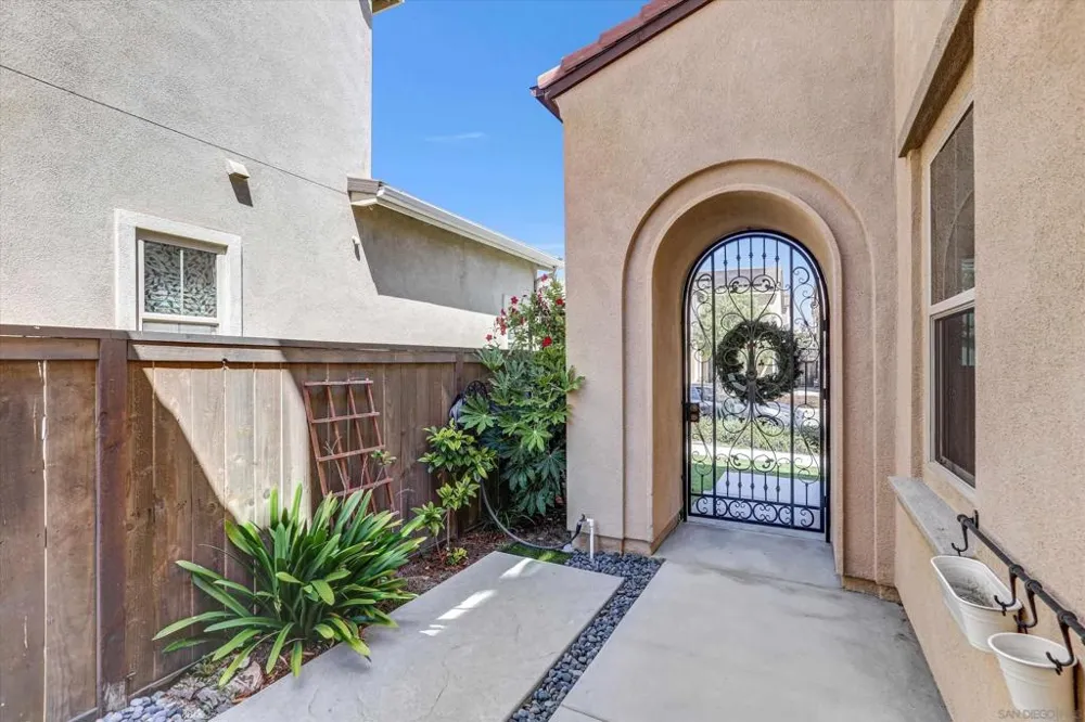 1278 Camino Prado Chula Vista, CA 91913