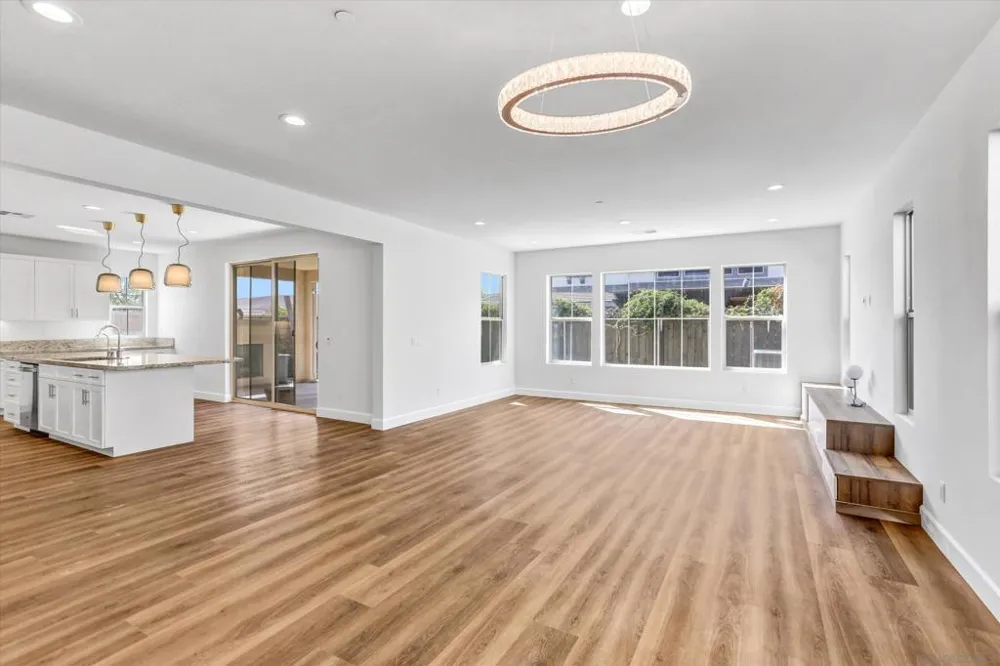1278 Camino Prado Chula Vista, CA 91913