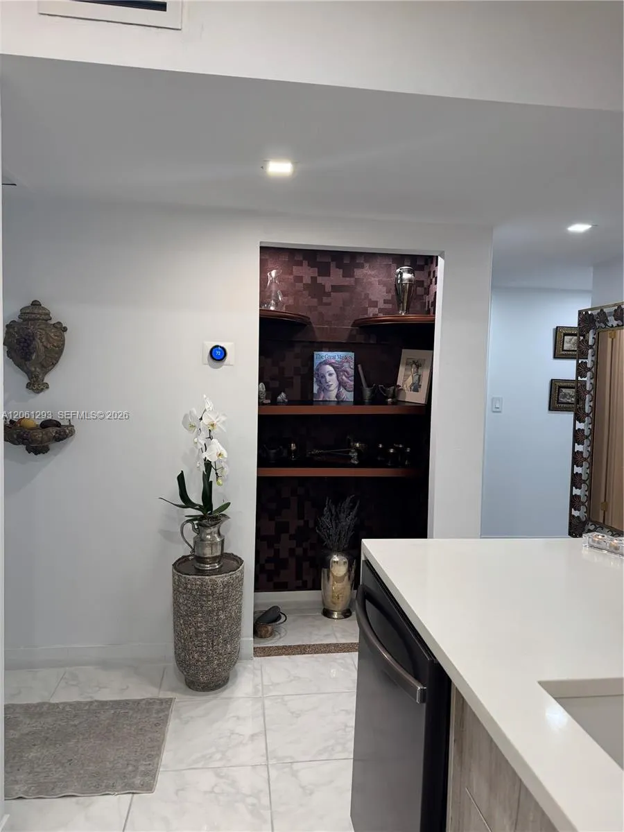 250 NE 20th St #2110 Boca Raton, FL 33431