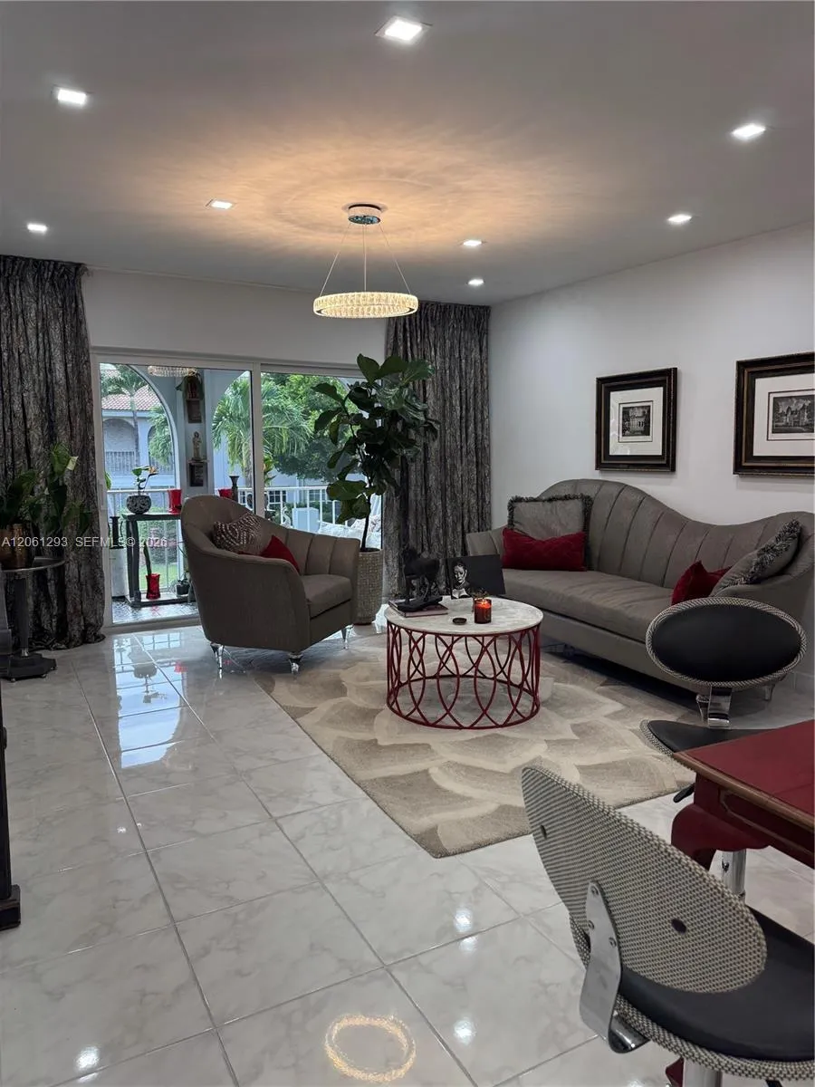 250 NE 20th St #2110 Boca Raton, FL 33431