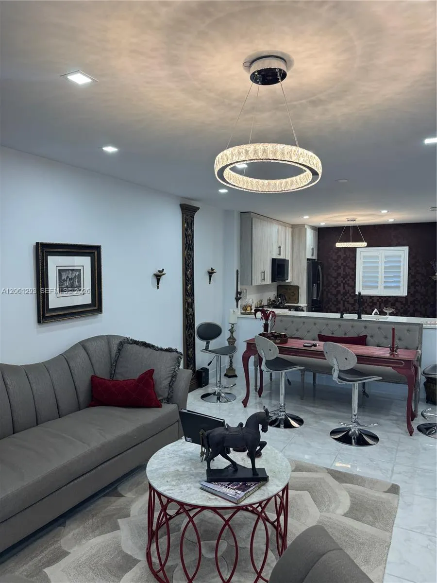 250 NE 20th St #2110 Boca Raton, FL 33431