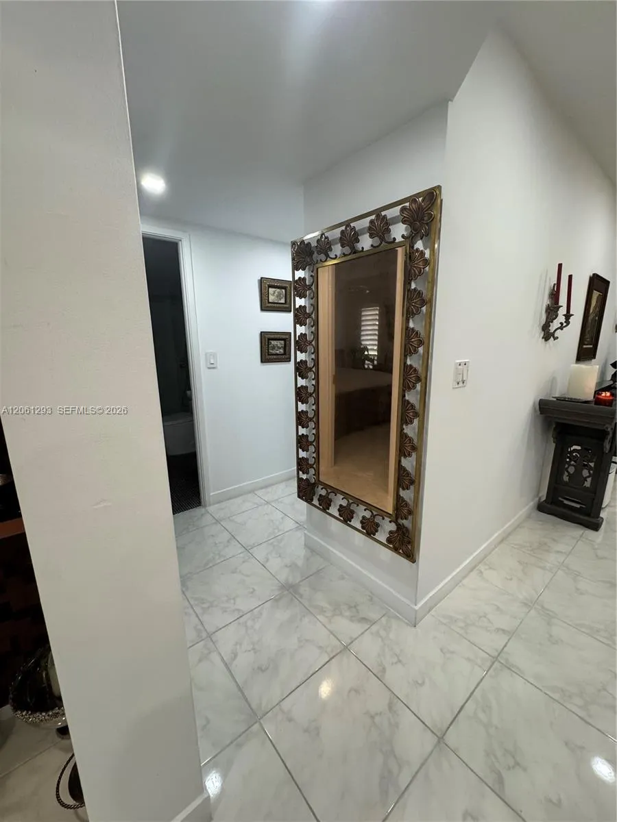 250 NE 20th St #2110 Boca Raton, FL 33431