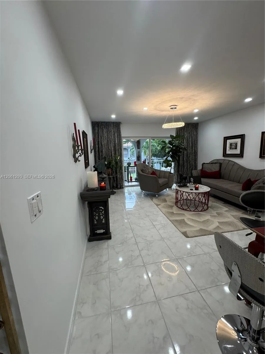 250 NE 20th St #2110 Boca Raton, FL 33431