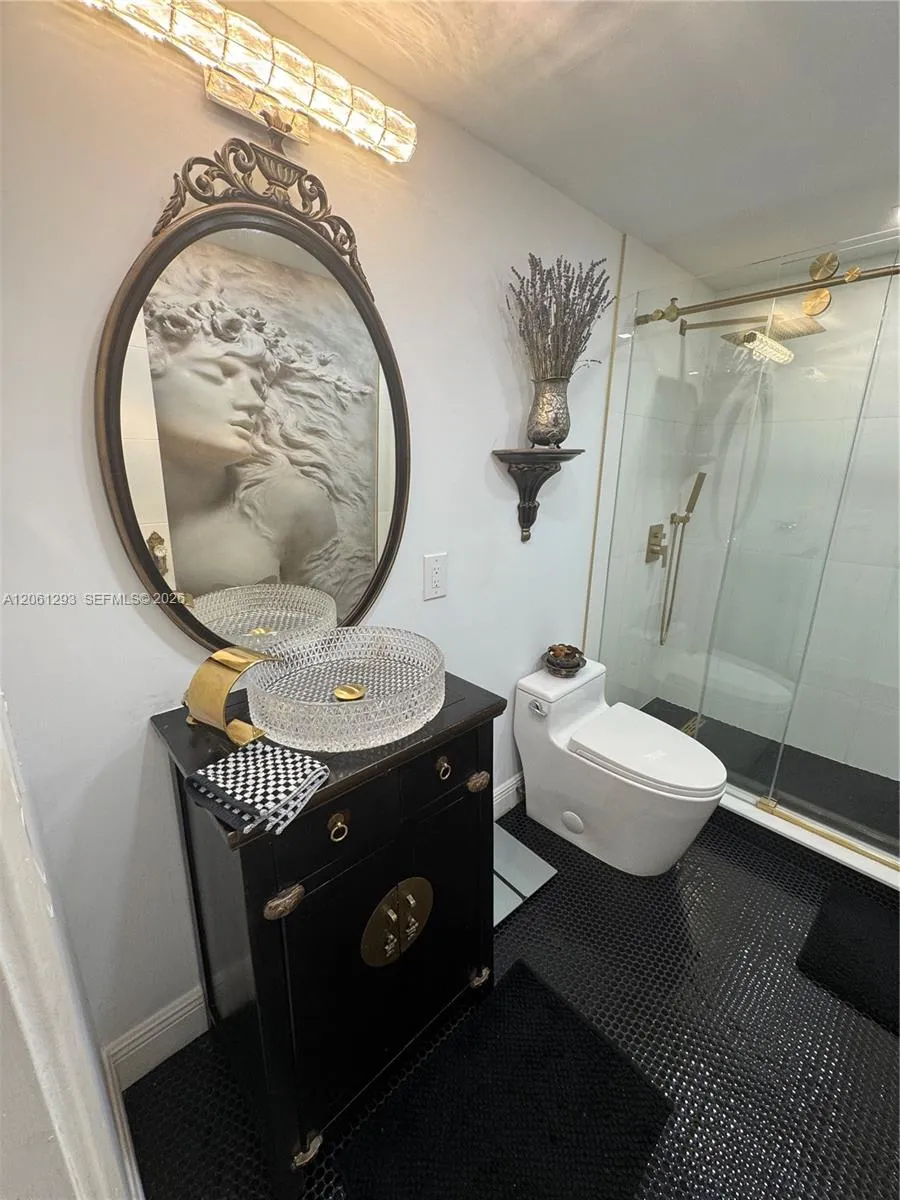 250 NE 20th St #2110 Boca Raton, FL 33431