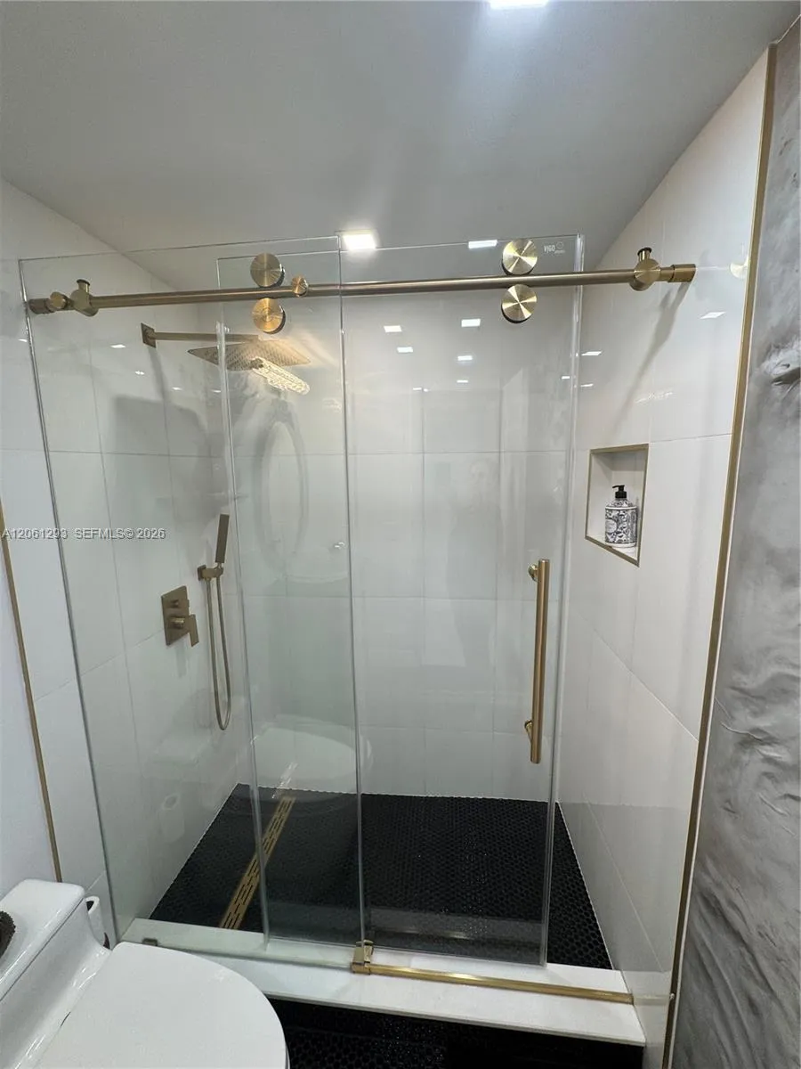 250 NE 20th St #2110 Boca Raton, FL 33431