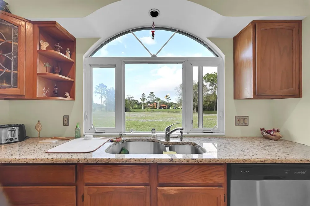 8690 Shadylake Lane Fort Pierce, FL 34947