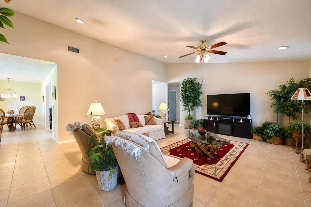 8690 Shadylake Lane Fort Pierce, FL 34947