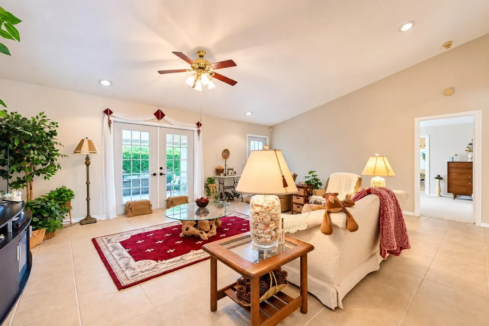 8690 Shadylake Lane Fort Pierce, FL 34947