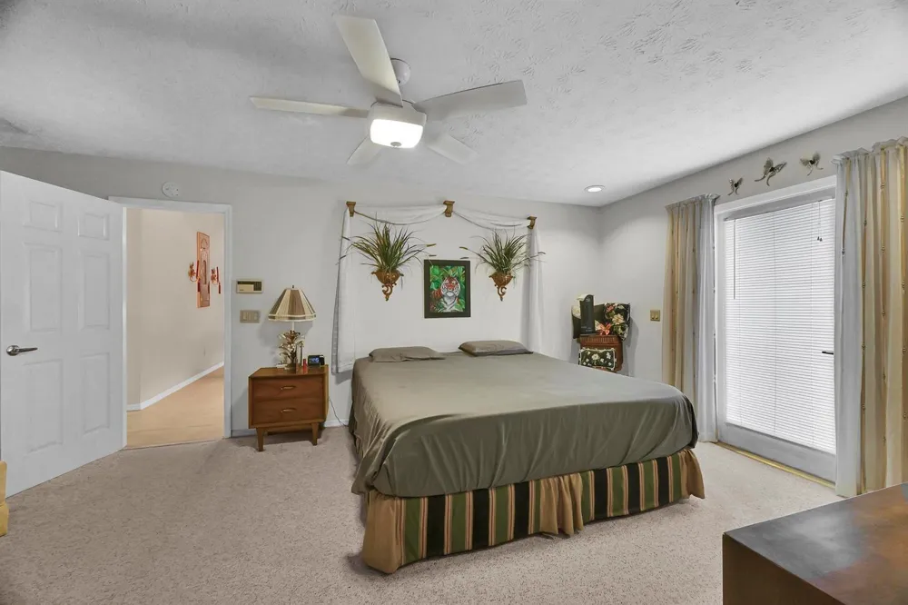 8690 Shadylake Lane Fort Pierce, FL 34947