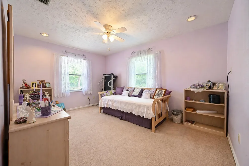 8690 Shadylake Lane Fort Pierce, FL 34947