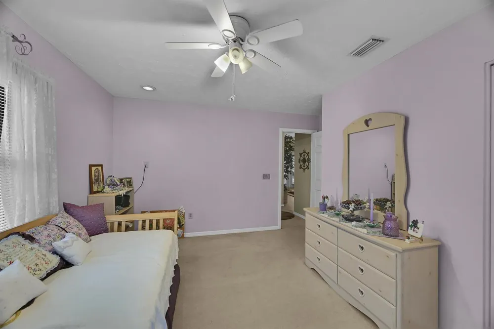 8690 Shadylake Lane Fort Pierce, FL 34947