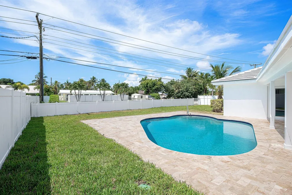 970 SW 7TH STREET Boca Raton, FL 33486
