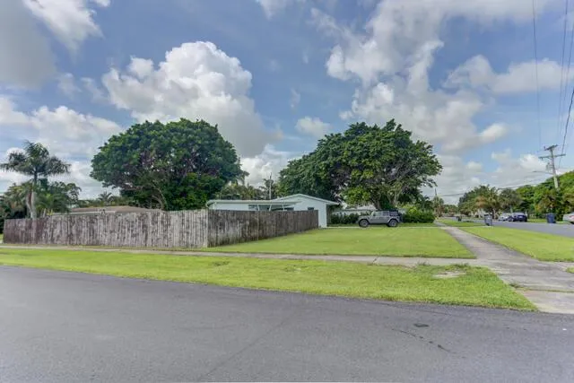 1133 7th Street Lake Park, FL 33403