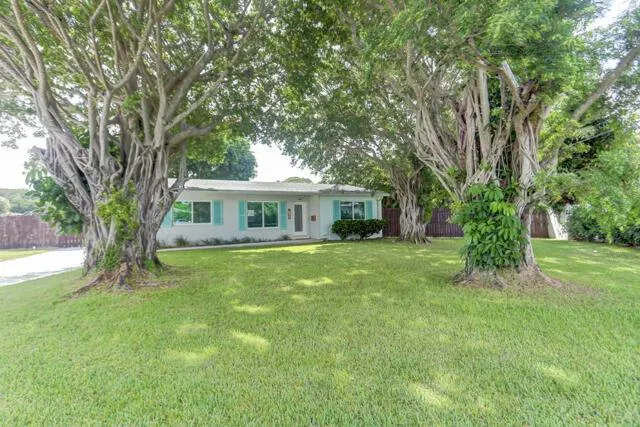1133 7th Street Lake Park, FL 33403