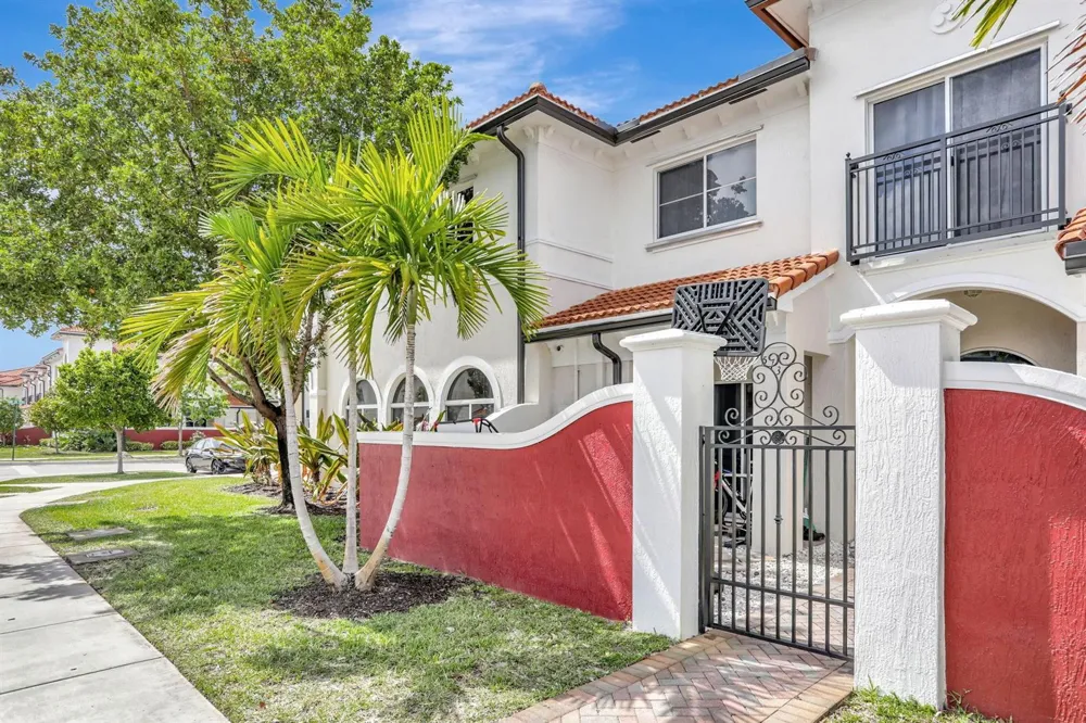 3513 NW 29TH COURT Lauderdale Lakes, FL 33311
