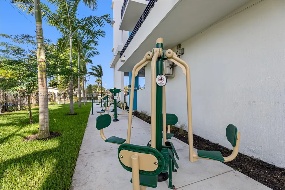4 Federal Hwy #134 Dania Beach, FL 33004