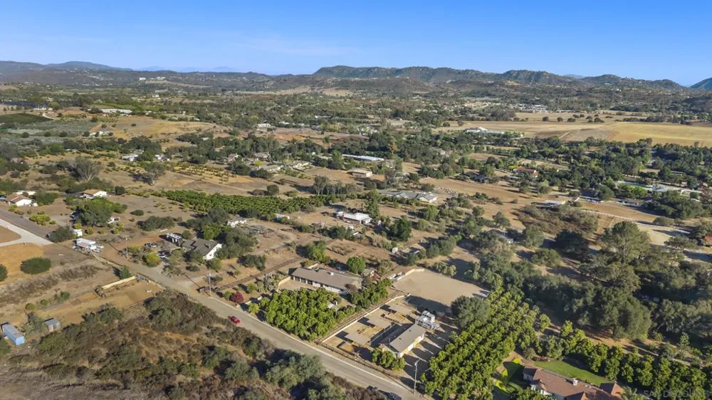 29481 Miller Valley Center, CA 92082