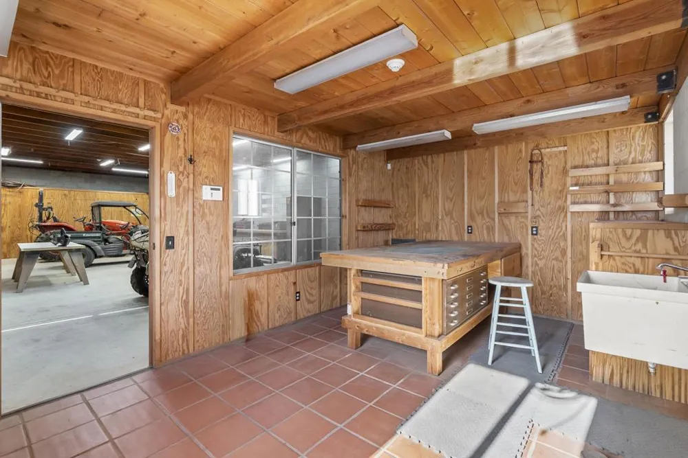 29481 Miller Valley Center, CA 92082