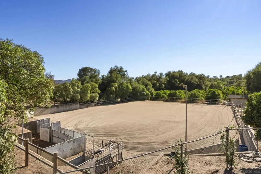 29481 Miller Valley Center, CA 92082