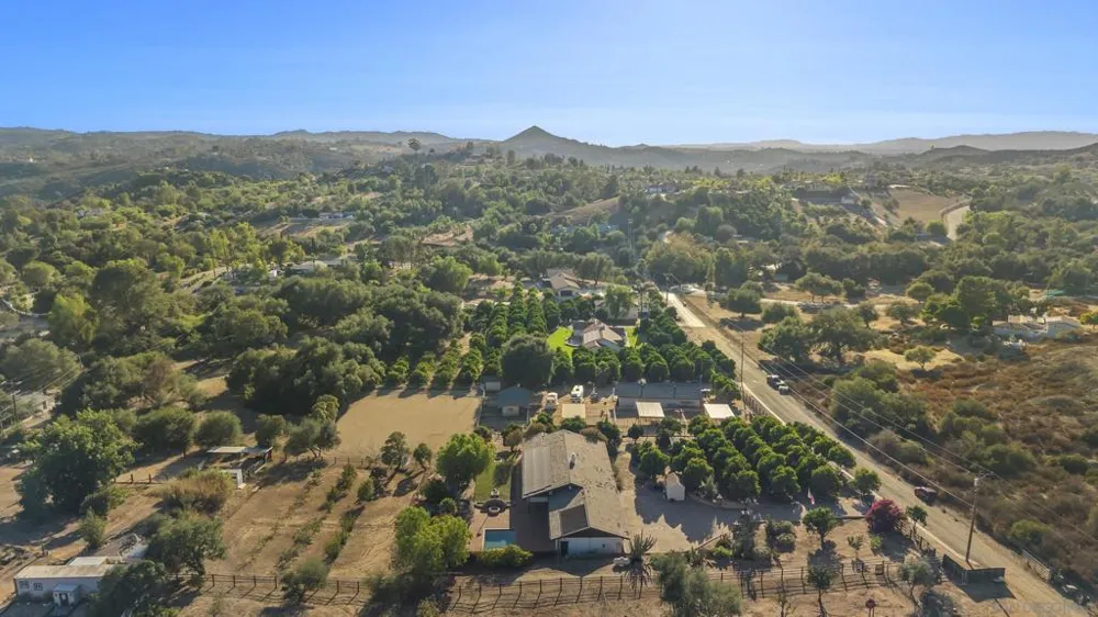 29481 Miller Valley Center, CA 92082