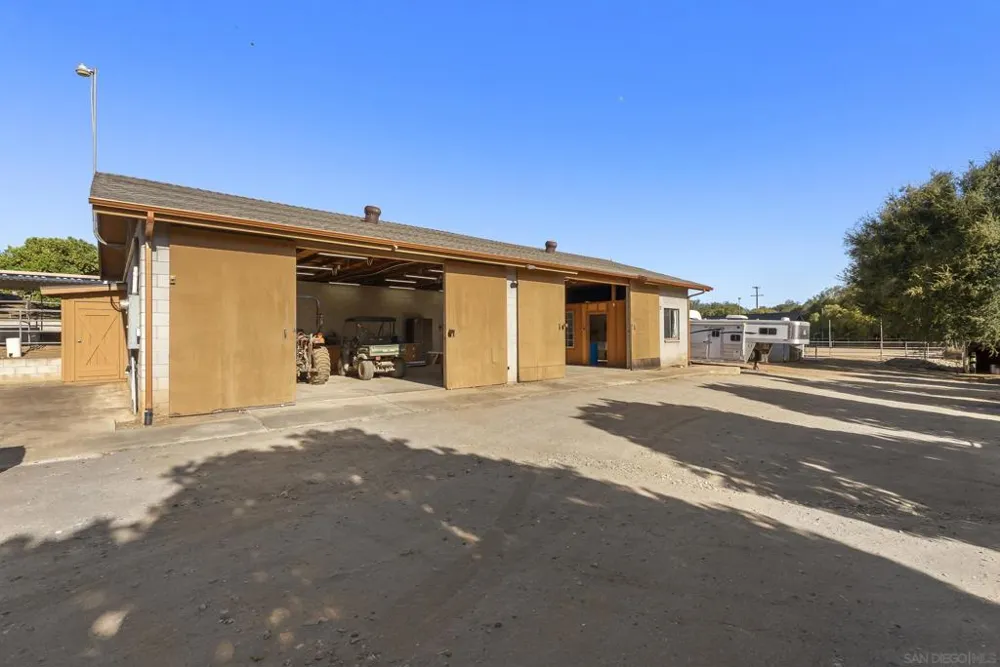 29481 Miller Valley Center, CA 92082