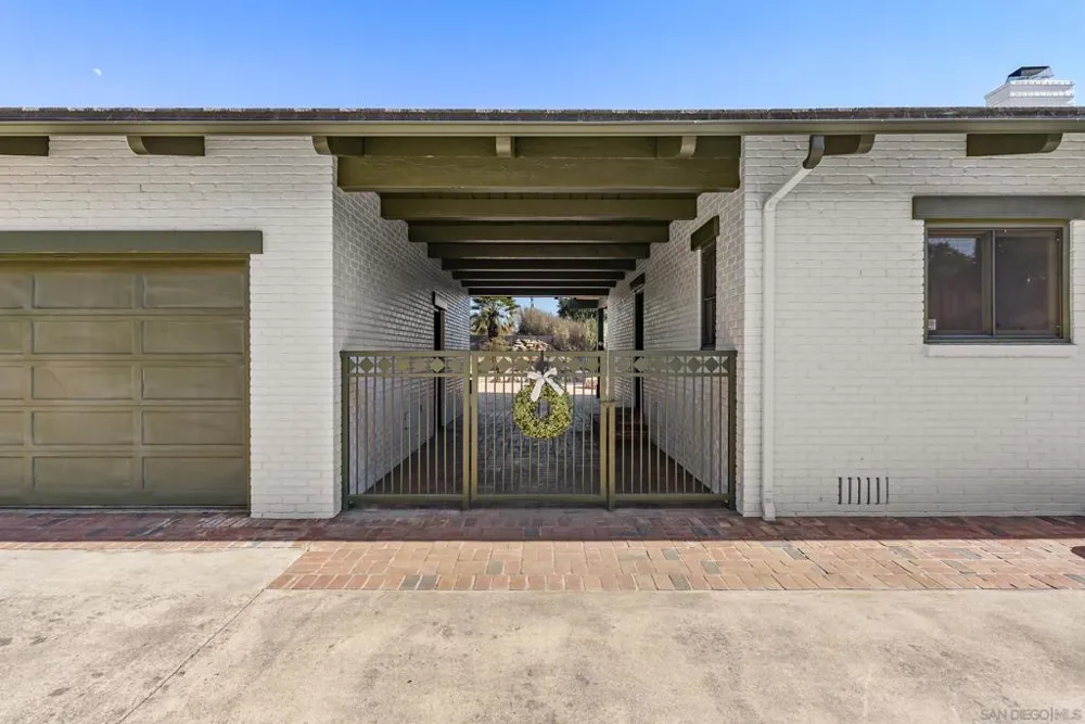 29481 Miller Valley Center, CA 92082