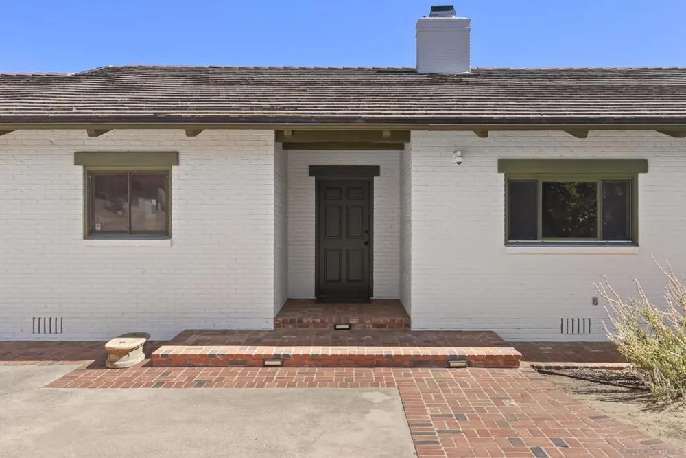 29481 Miller Valley Center, CA 92082