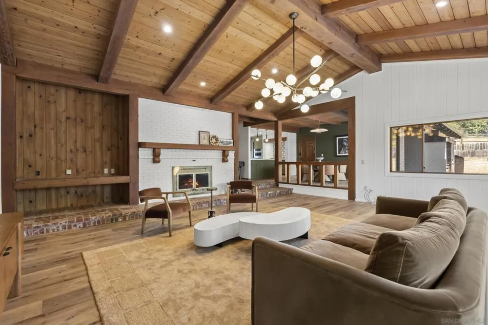 29481 Miller Valley Center, CA 92082