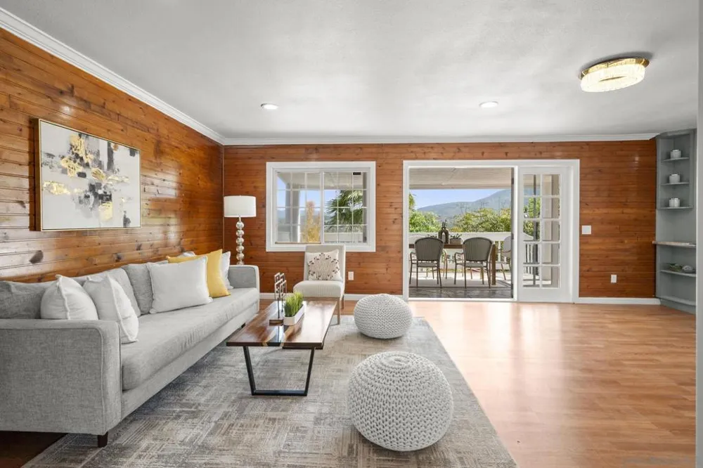 1405 Cuyamaca Ave Spring Valley, CA 91977