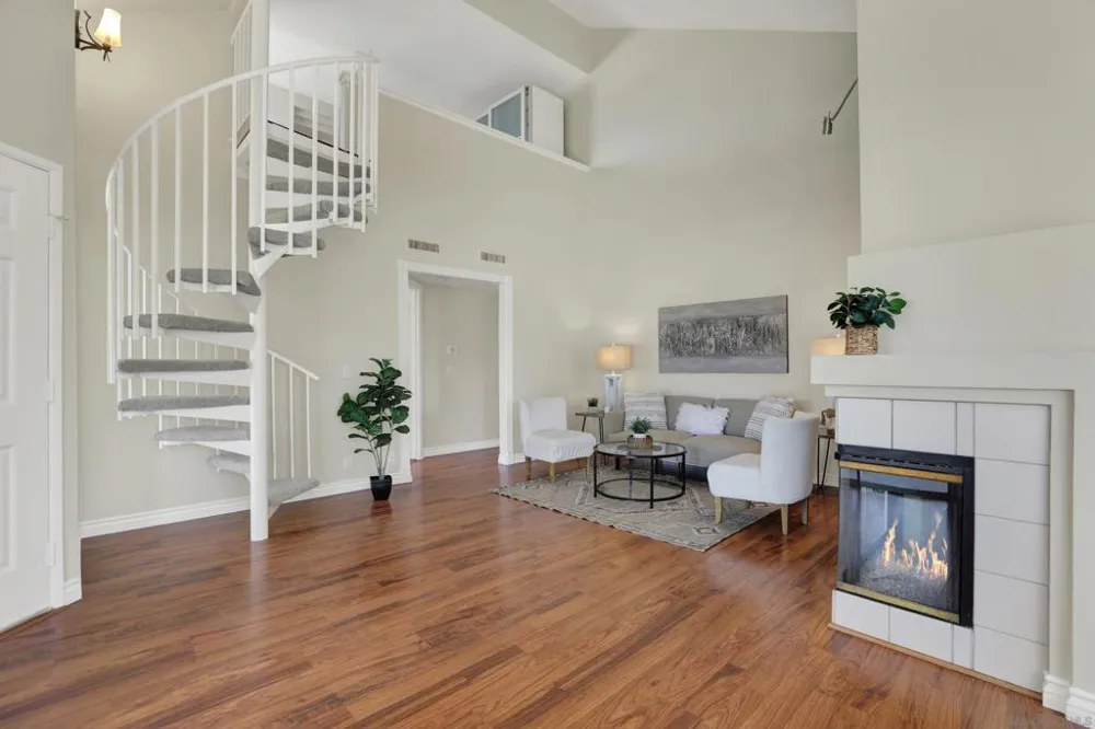 7250 Calle Cristobal #36 San Diego, CA 92126