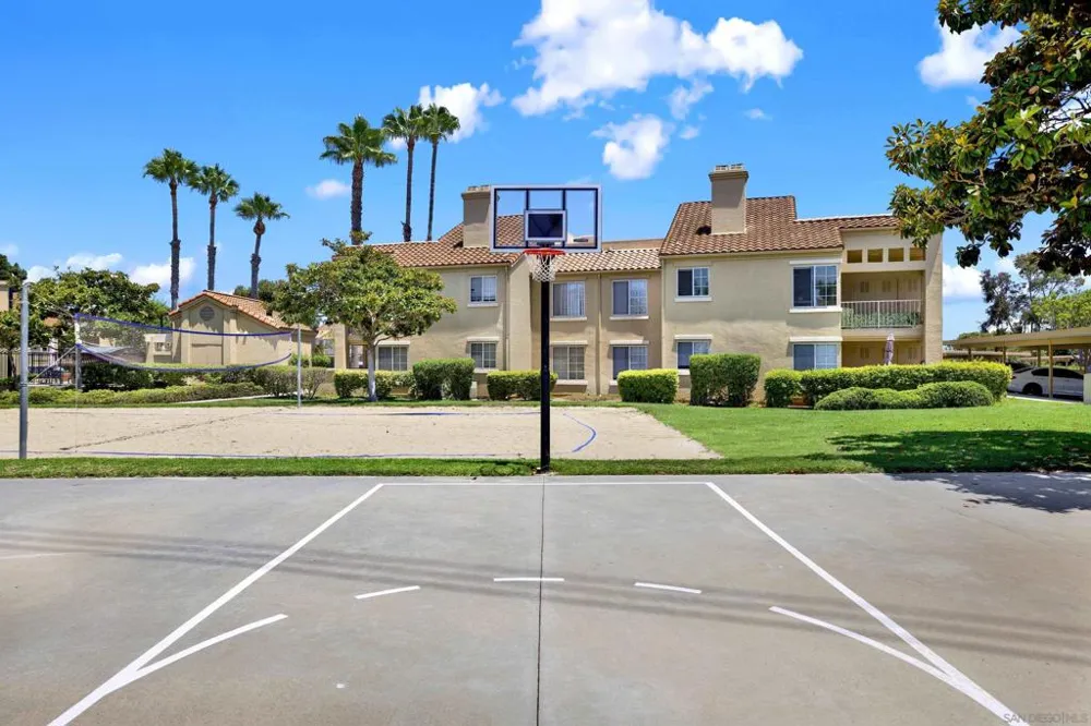 7250 Calle Cristobal #36 San Diego, CA 92126