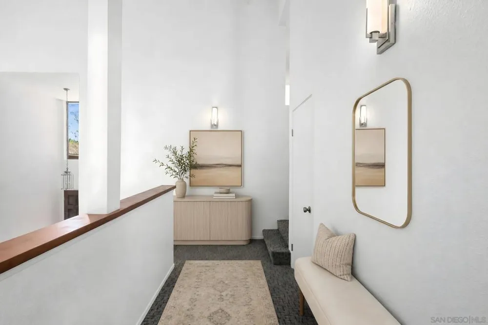 2538 Caminito Muirfield La Jolla, CA 92037