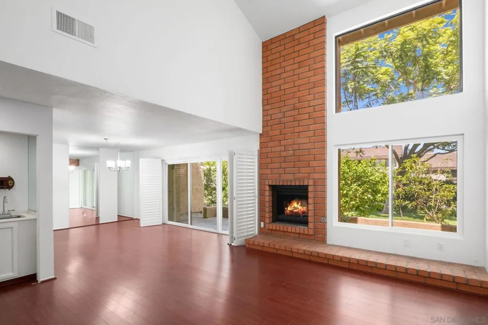 2538 Caminito Muirfield La Jolla, CA 92037