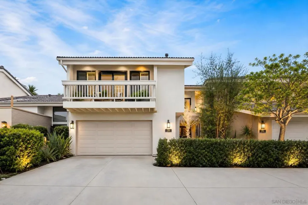 2538 Caminito Muirfield La Jolla, CA 92037