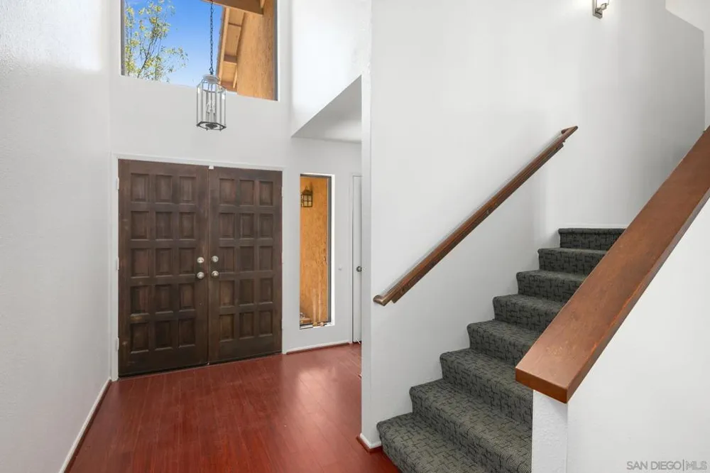 2538 Caminito Muirfield La Jolla, CA 92037