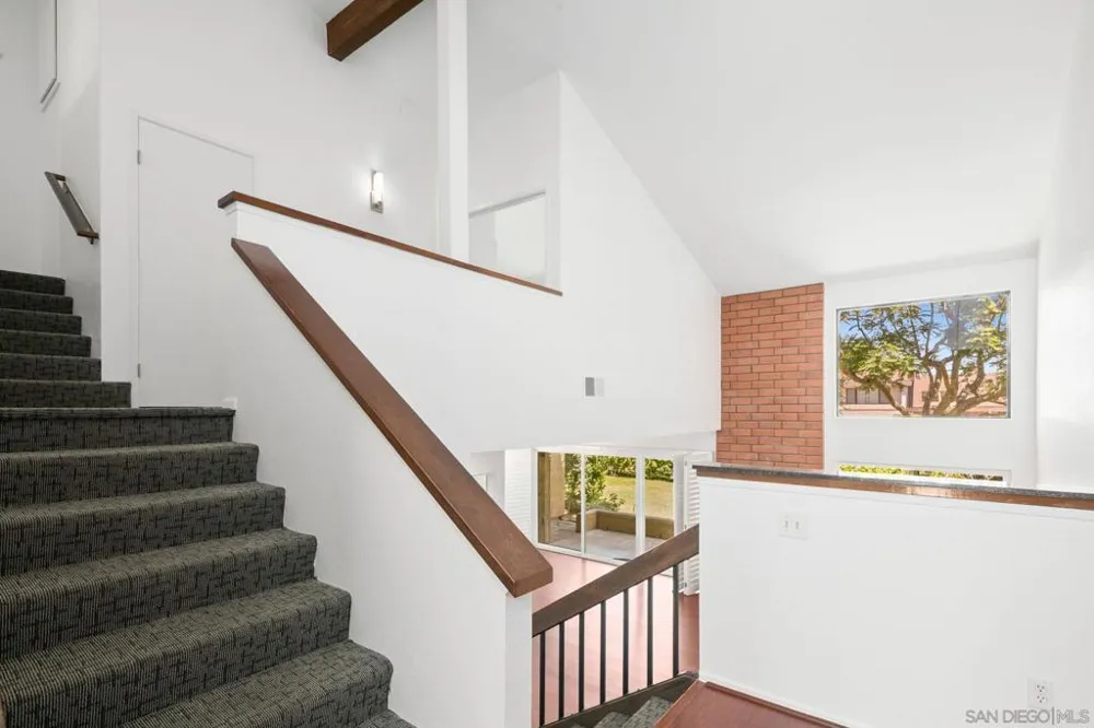 2538 Caminito Muirfield La Jolla, CA 92037