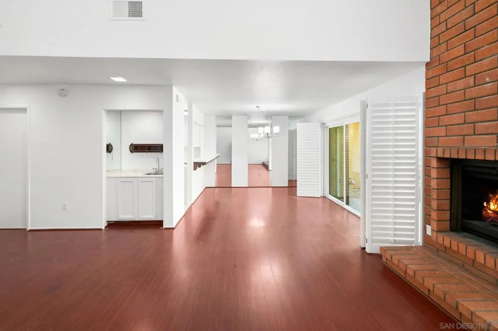 2538 Caminito Muirfield La Jolla, CA 92037