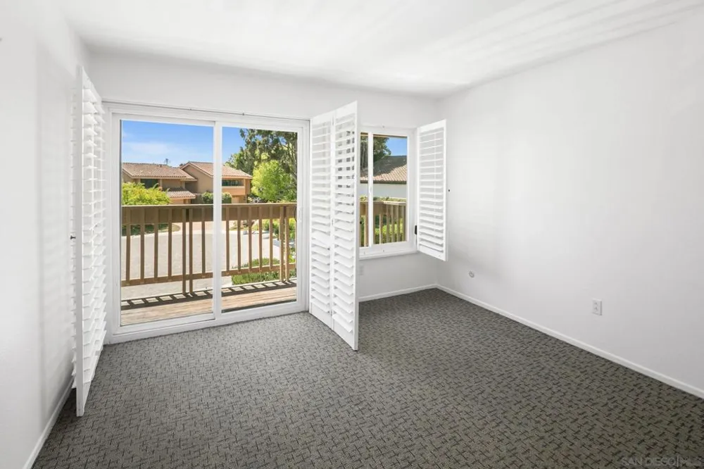 2538 Caminito Muirfield La Jolla, CA 92037