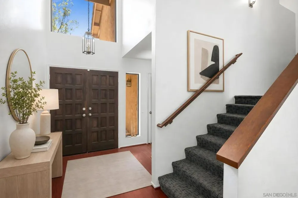 2538 Caminito Muirfield La Jolla, CA 92037