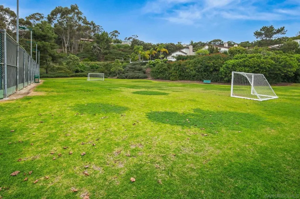 2538 Caminito Muirfield La Jolla, CA 92037