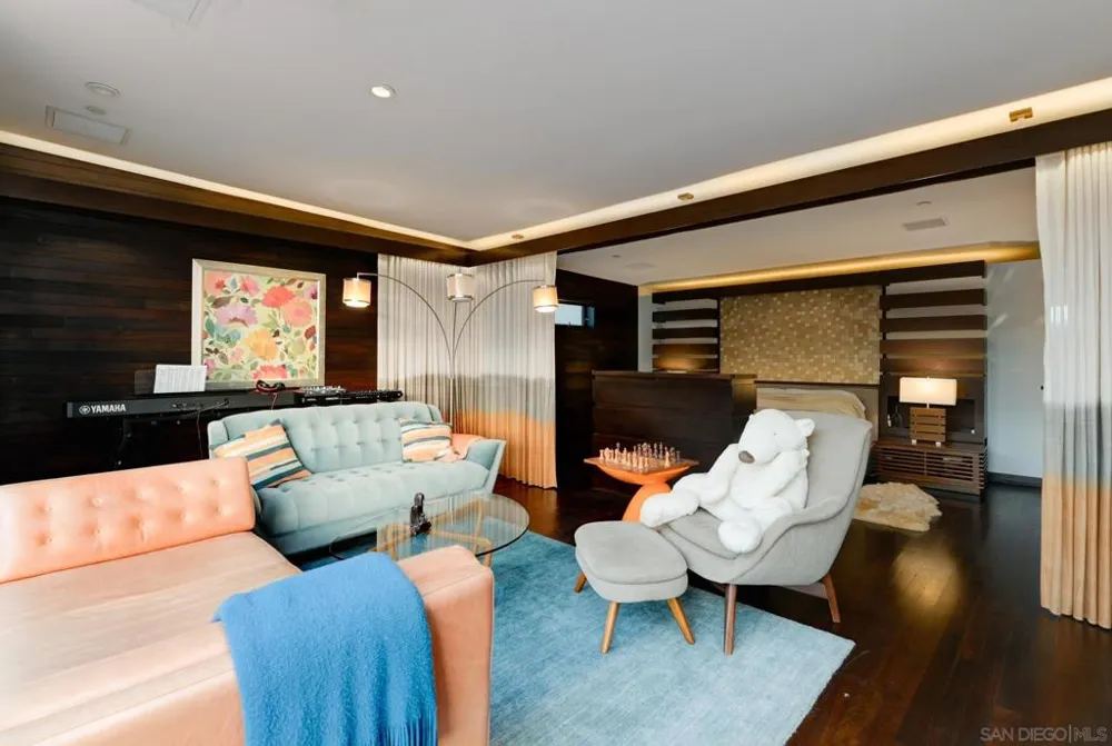 435 Ravina La Jolla, CA 92037